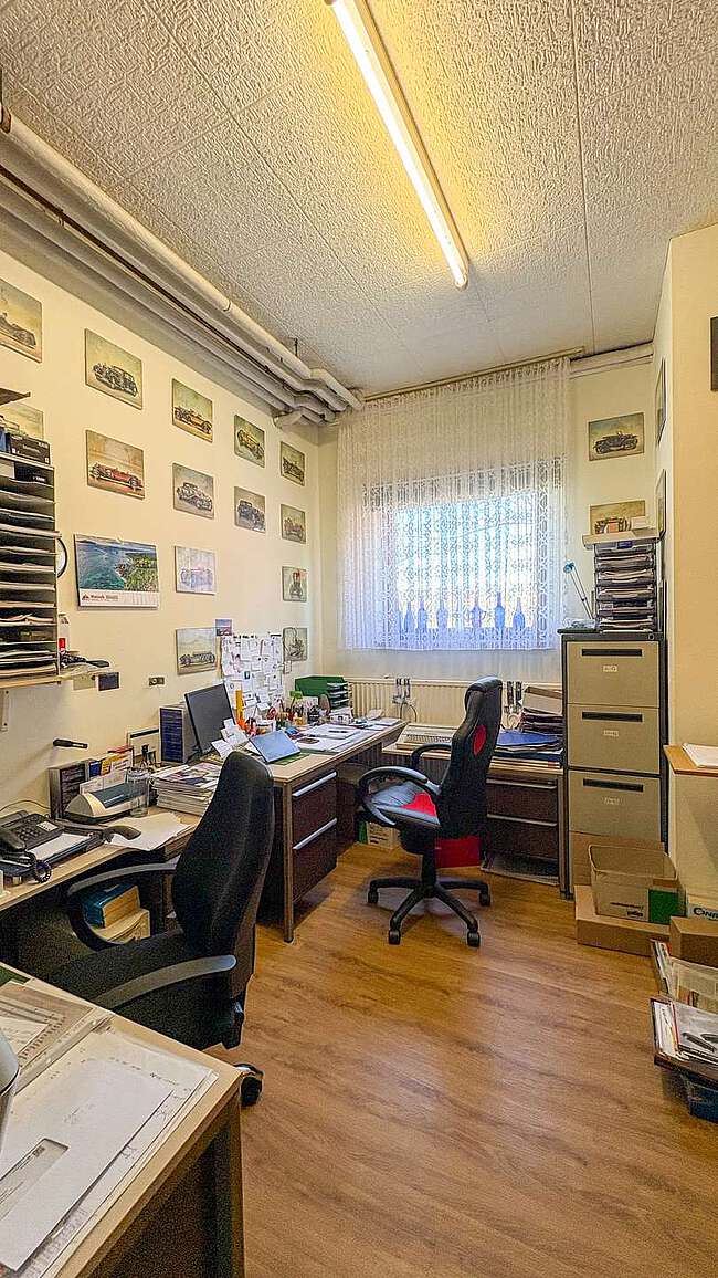 Büro UG