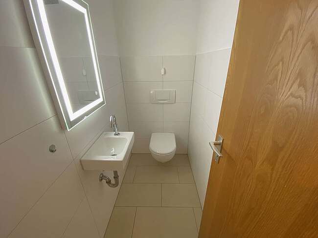 separate Toilette 