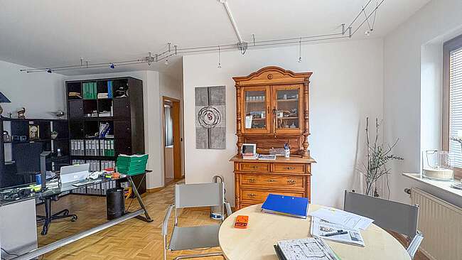 Wohnung DG RECHTS