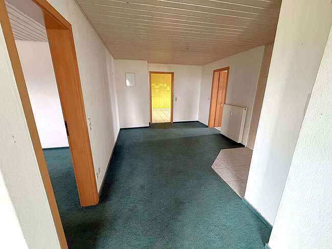 Flur (Blick vom Wohnzimmer)