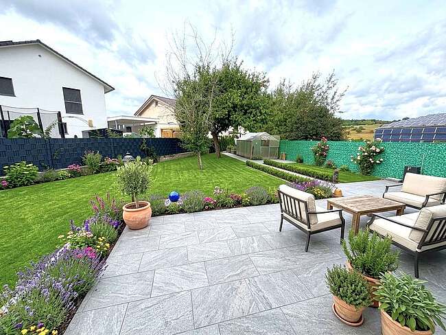 Garten (KI bearbeitet)
