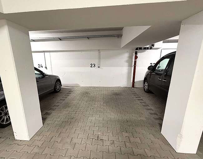 Tiefgaragenstellplatz