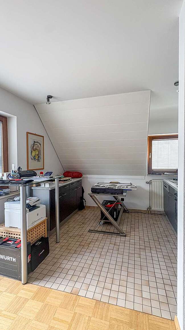 Wohnung DG RECHTS