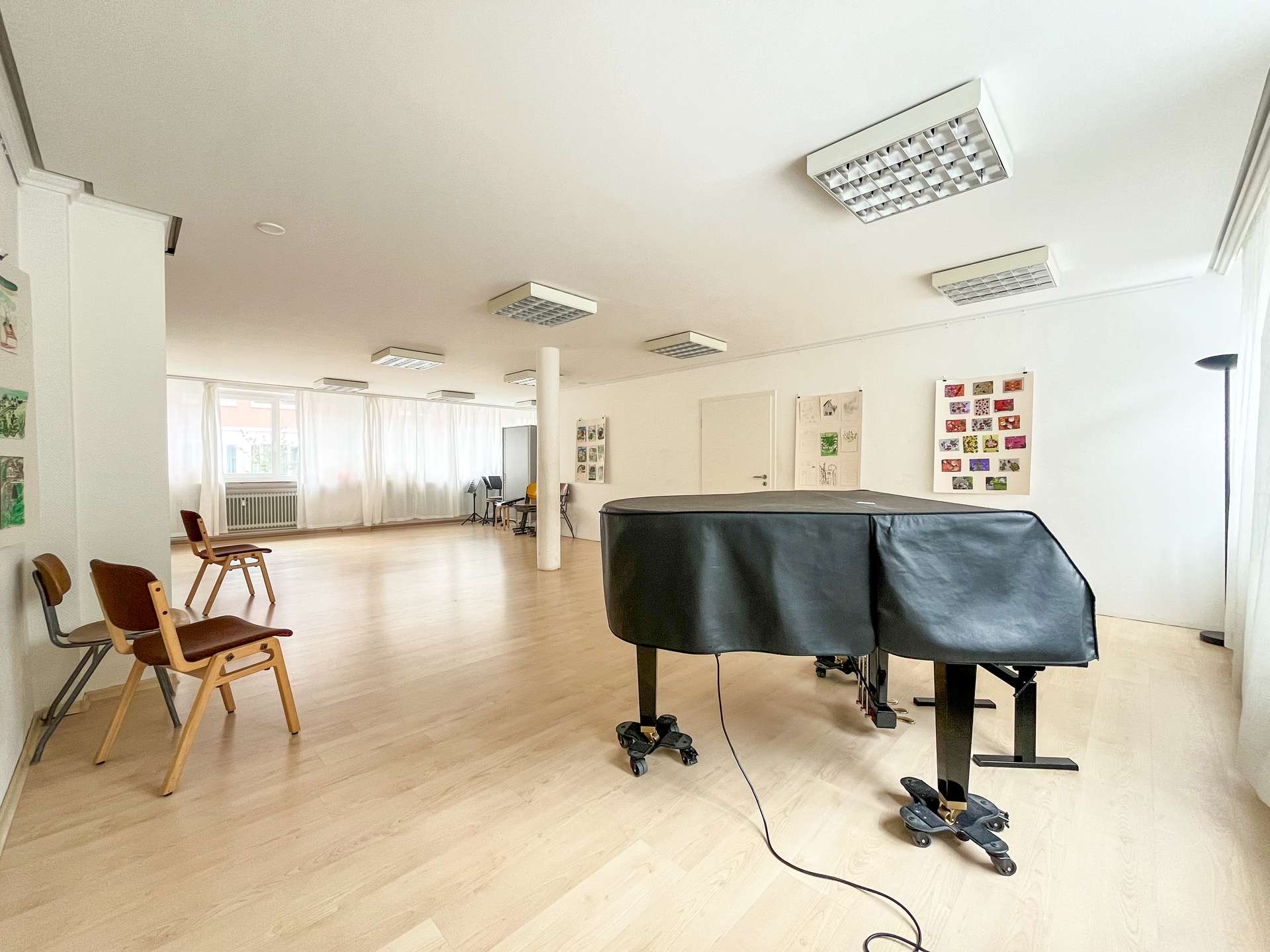 Gewerbeeinheit 1. OG