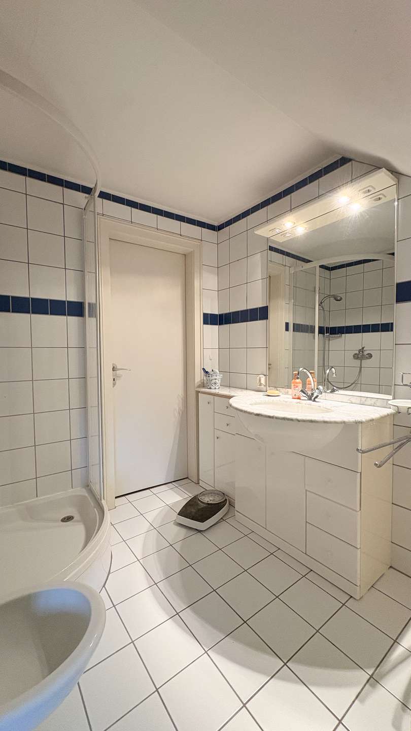 Badezimmer 1 im OG