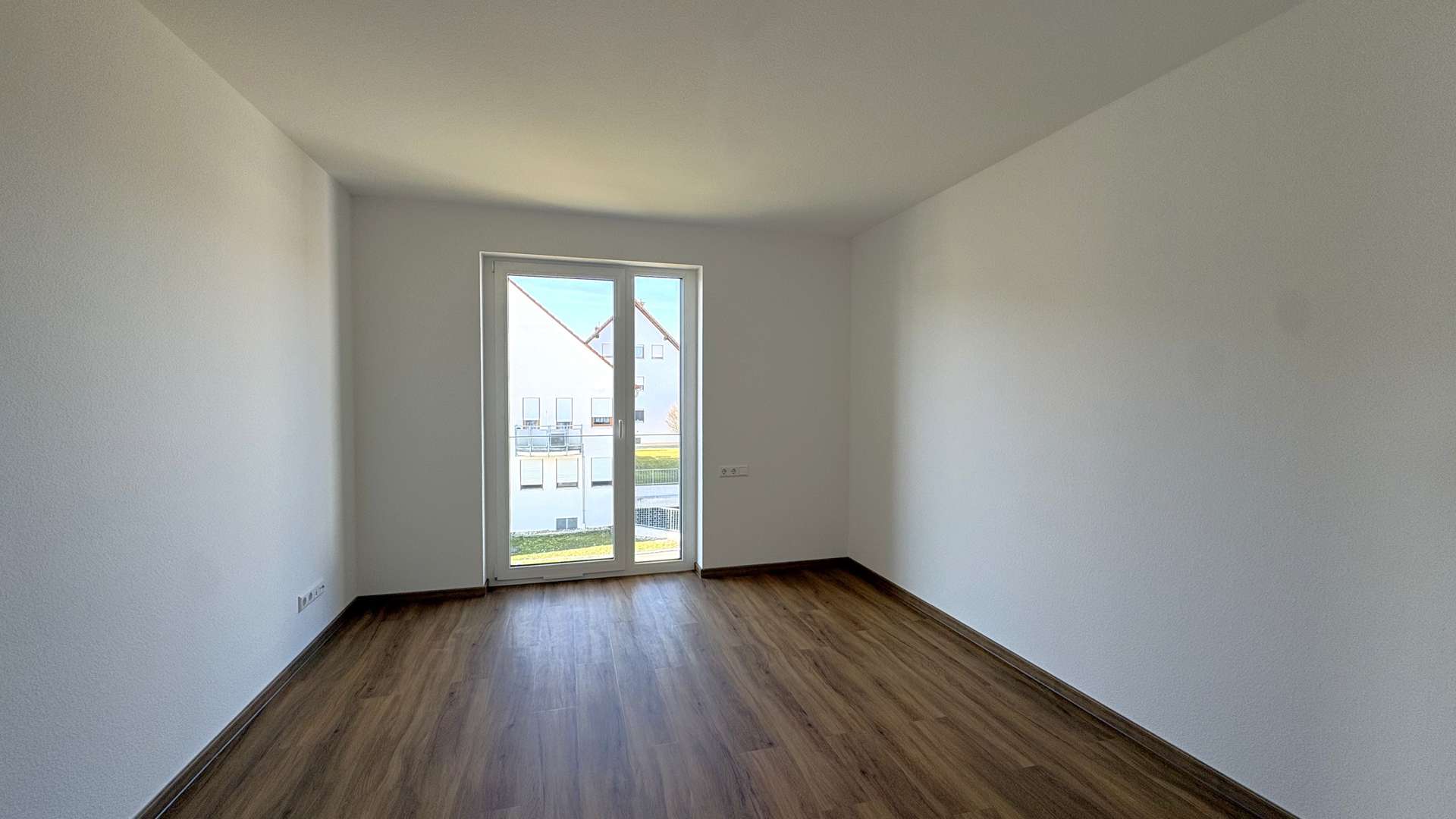 Kinder- oder Arbeitszimmer 1