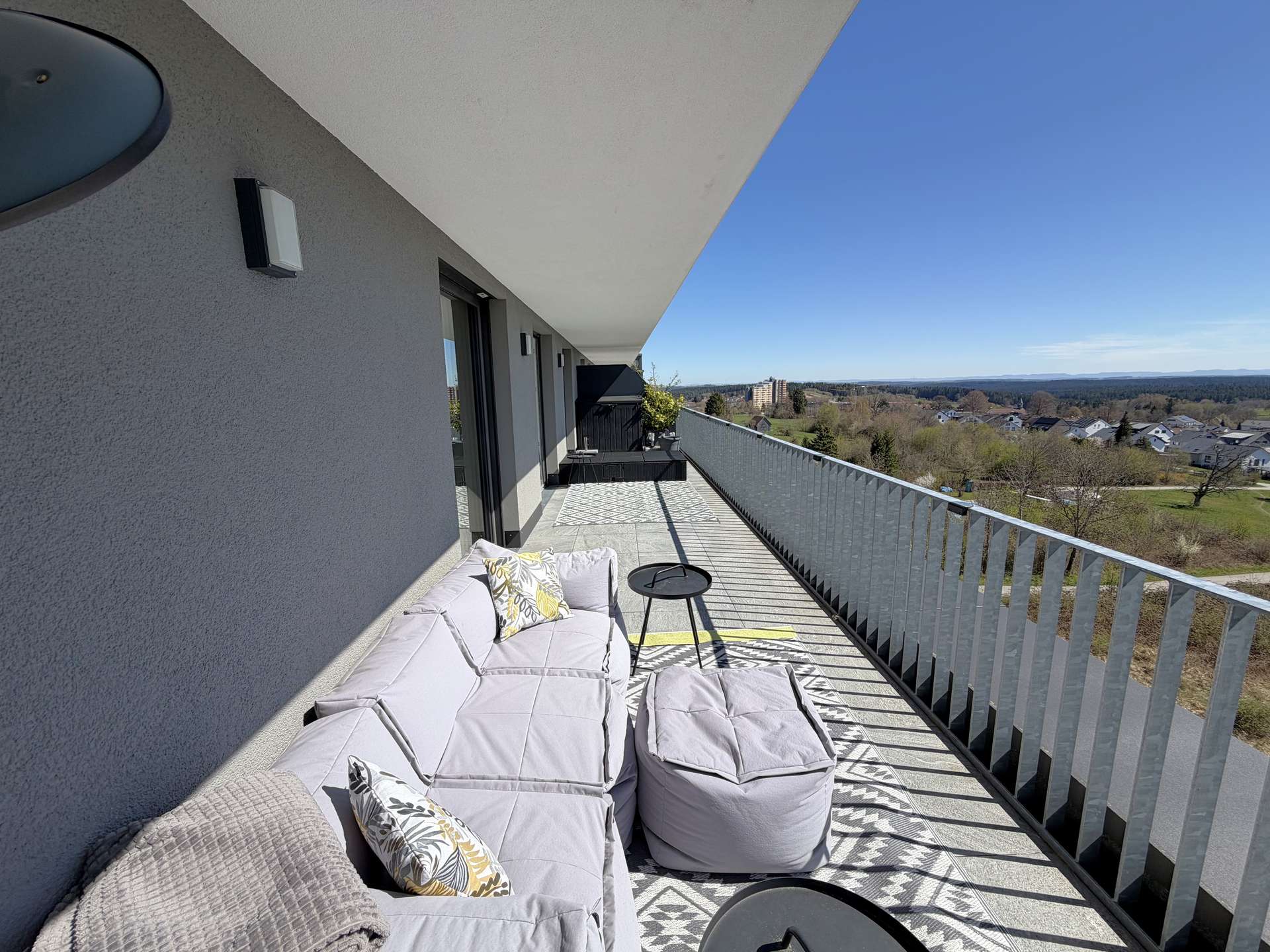 riesiger Balkon