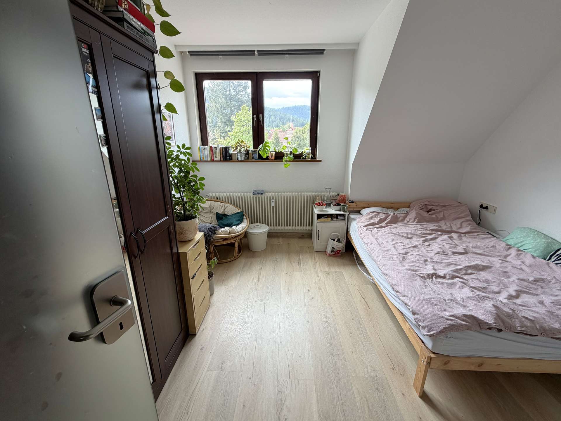 Schlafzimmer 1