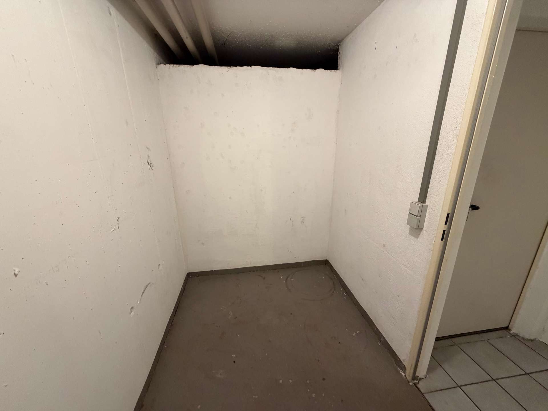 Keller