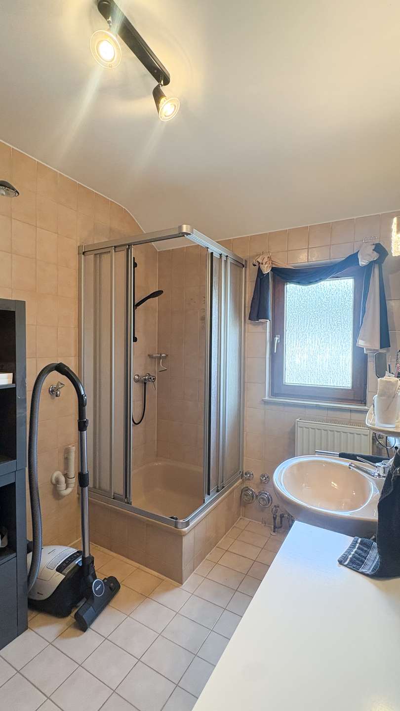 Wohnung DG RECHTS