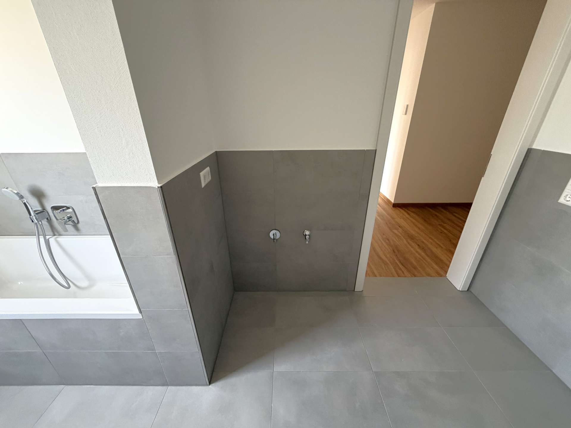 Waschmaschinen und Trockner Platz im Badezimmer