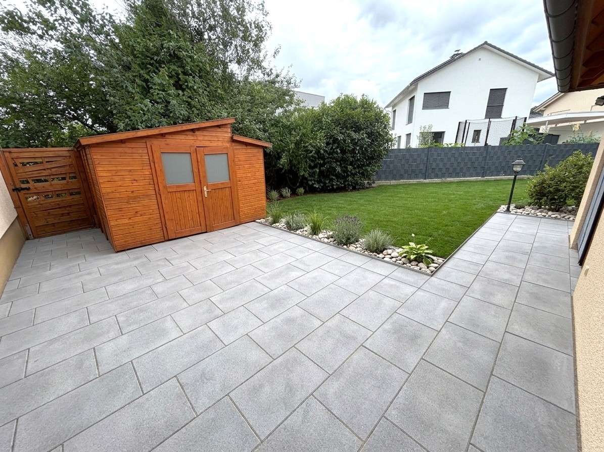 riesiger Garten (KI bearbeitet)