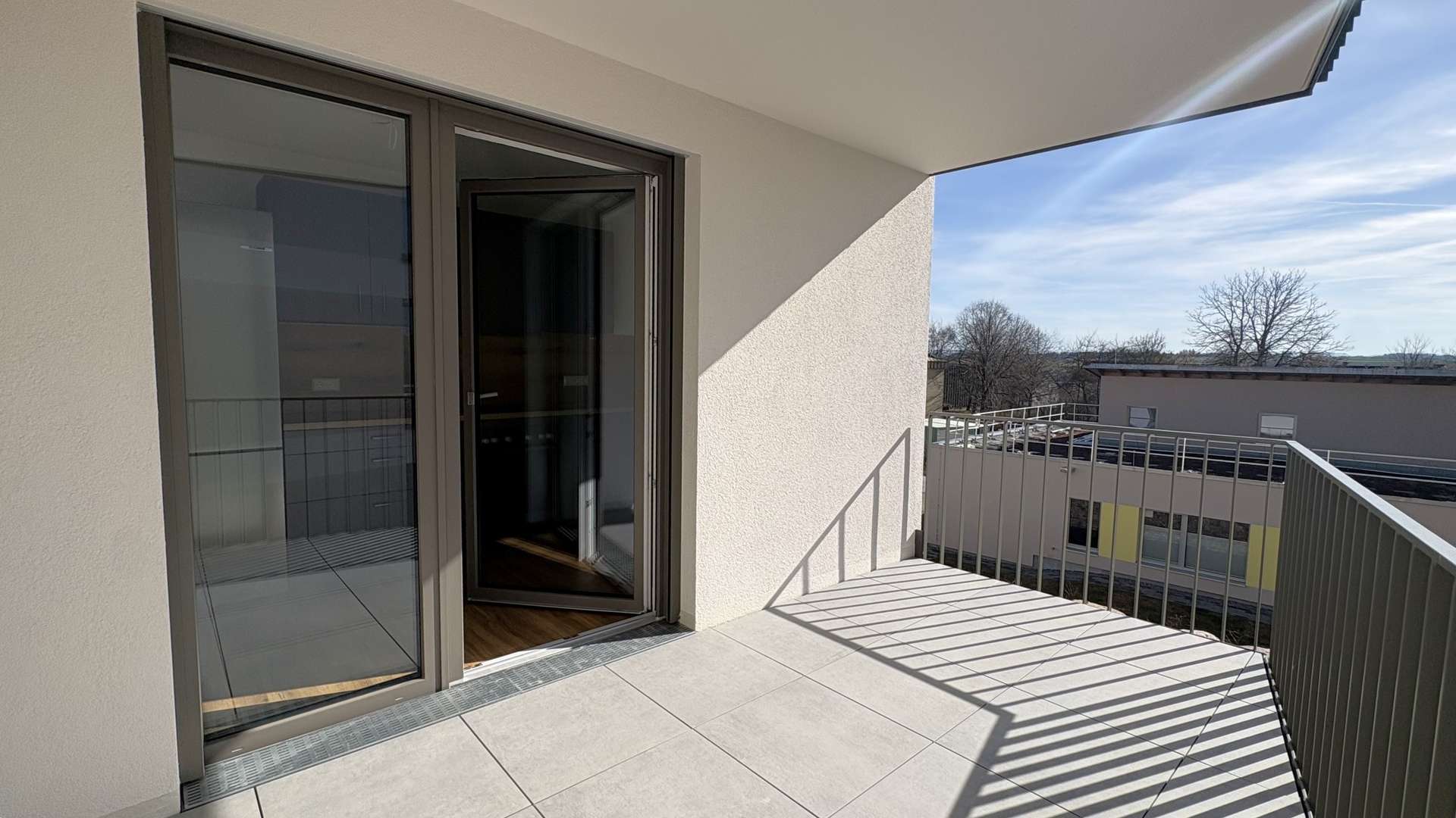 großer Balkon