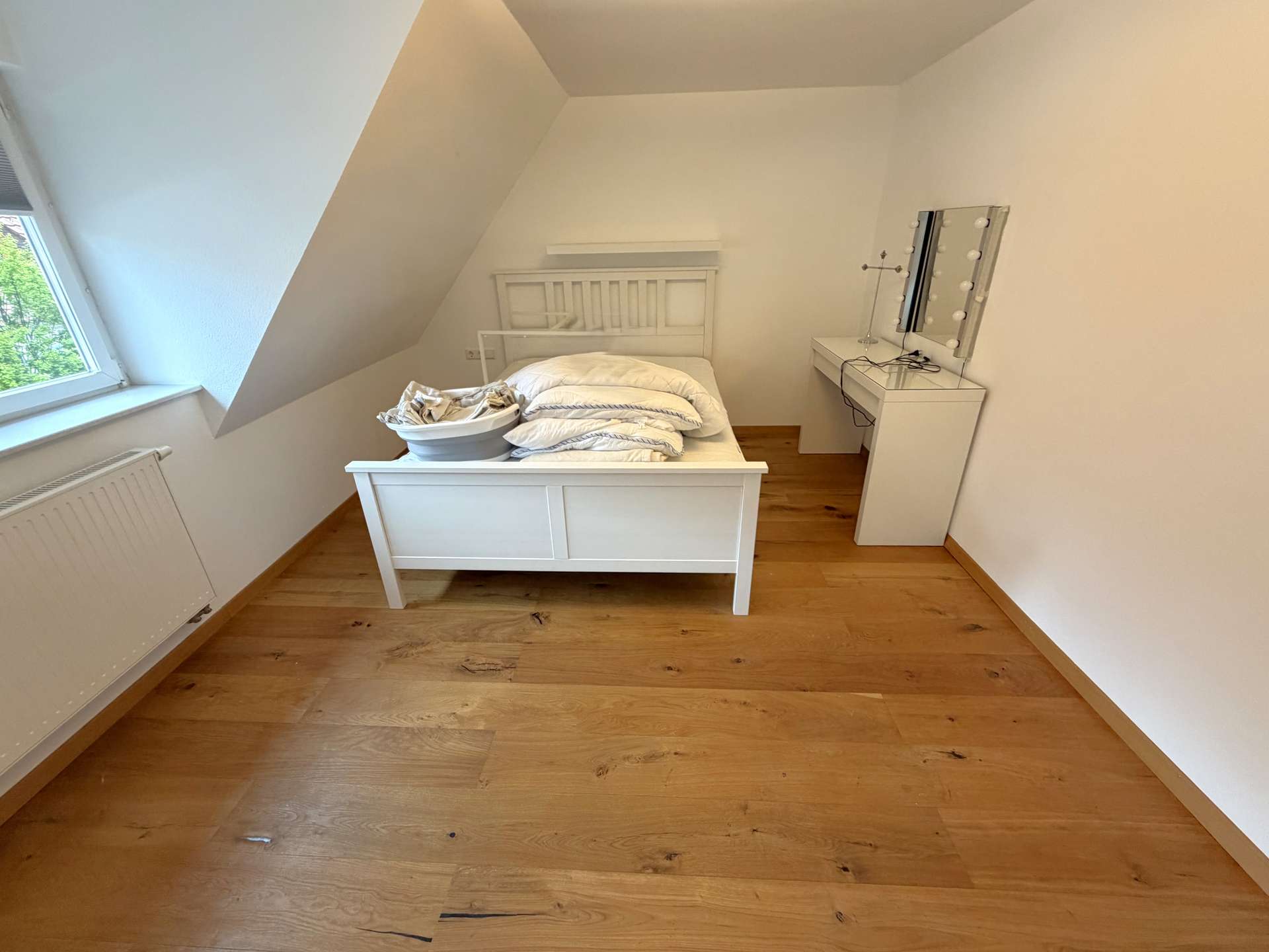 Schlaf-,Kinder oder Arbeitszimmer im 1.OG