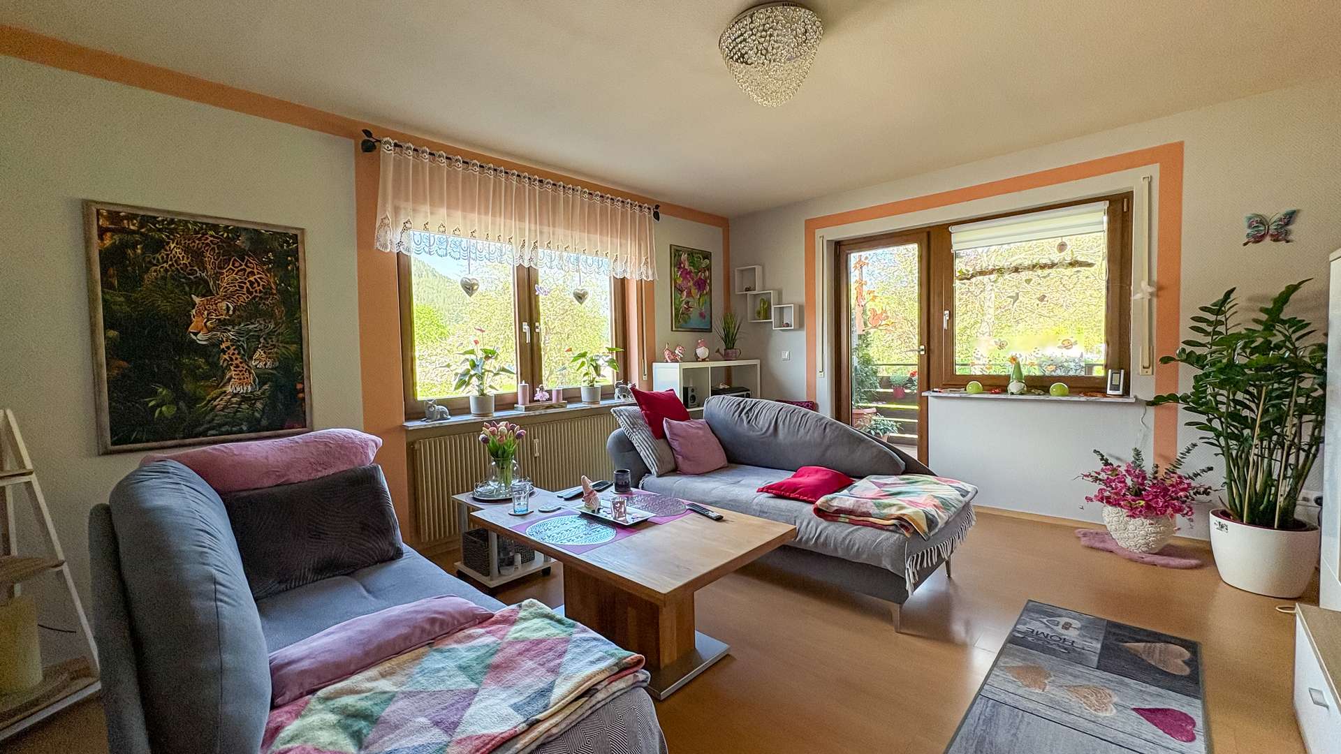Wohnung EG Links