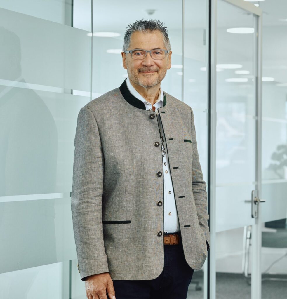 Uwe Schneider, Geschäftsführer