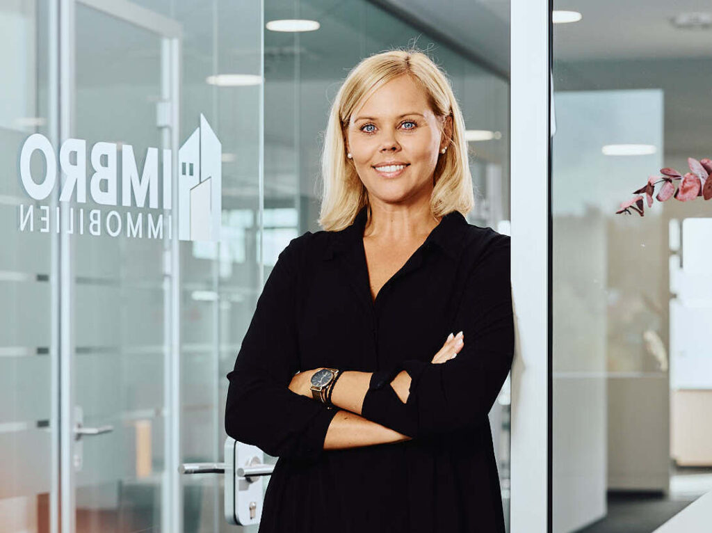 Jana Schneider, Teamassistenz
