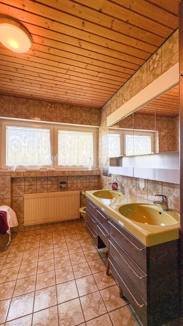Wohnung EG- Badezimmer