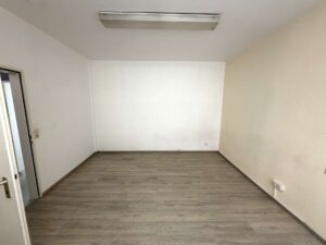 Büro 1, vorne